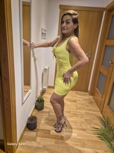 641764122: Chica busca chico en Madrid