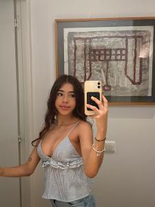 603146373: Chica busca chico en Barcelona