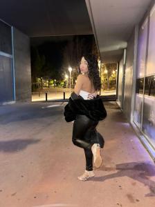 685917516: Chica busca chico en Barcelona