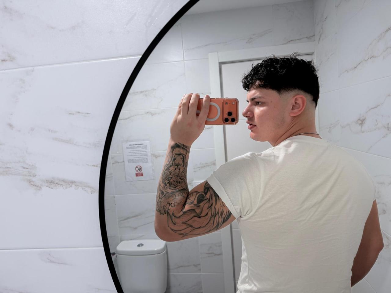 614604640: Chico busca chica en Sevilla