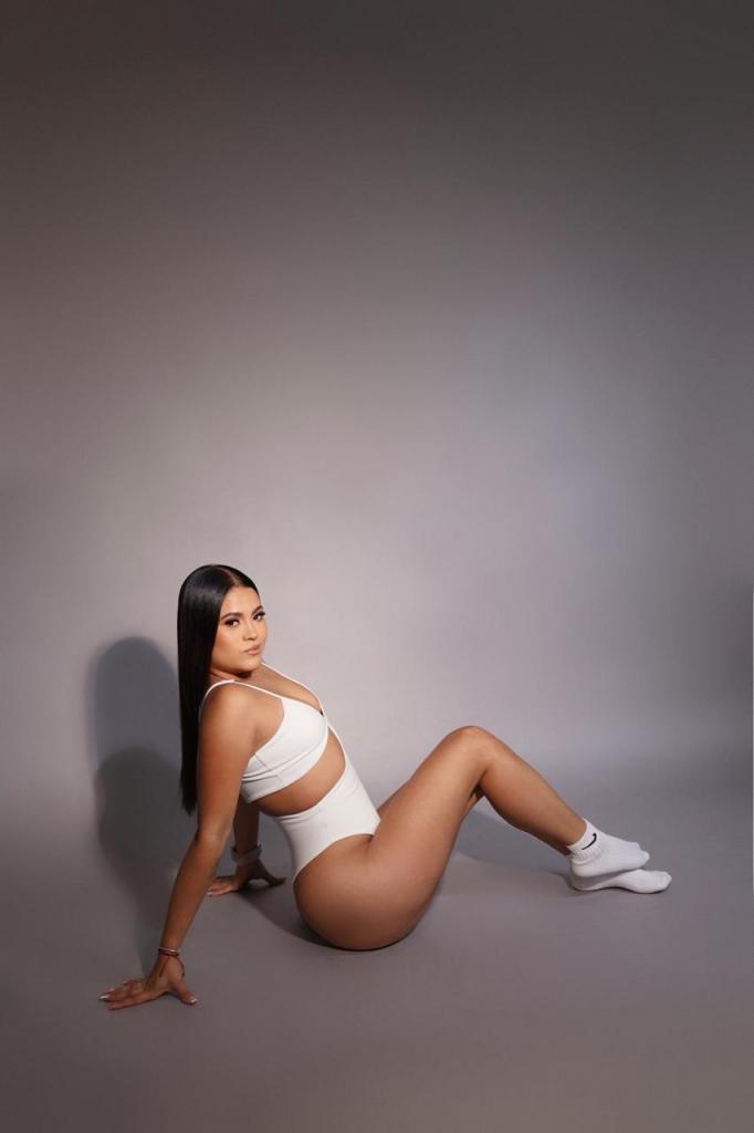 613877593: Chica busca chico en Alicante