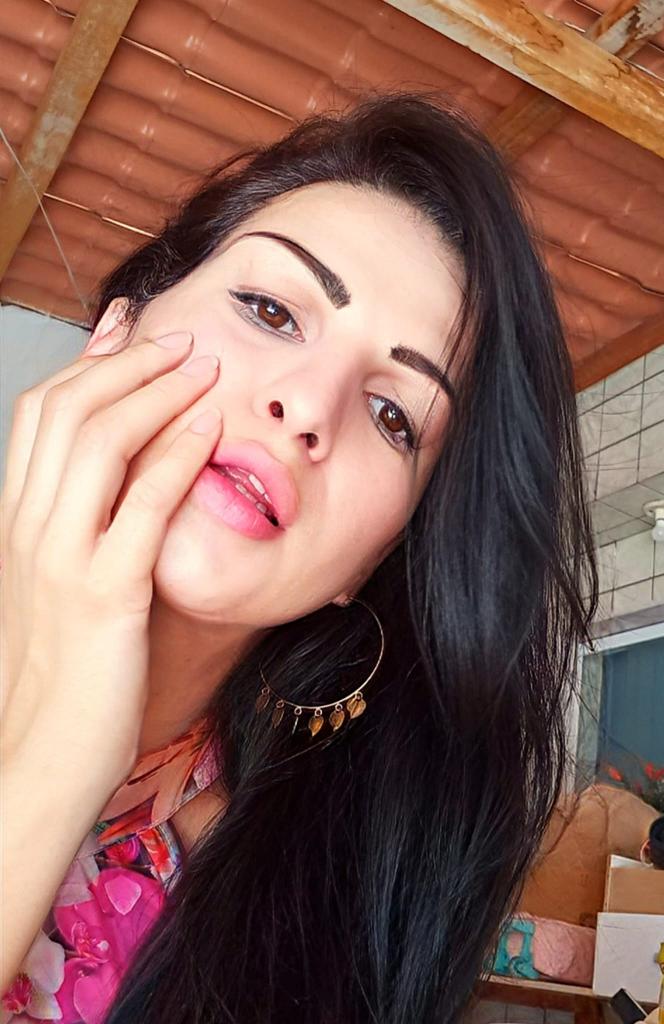 637185980: Travesti en Pontevedra