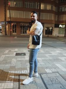 600666378: Chico busca chica en Málaga