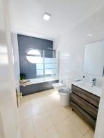 694241166:  en Alicante