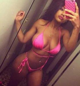 Chica busca chico en Huelva: 