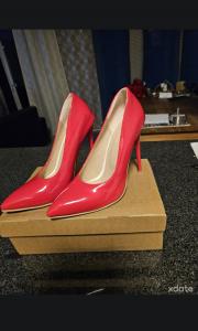 Chica busca chico en Barcelona: 