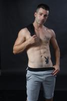 631931839: Chico busca chica en Barcelona