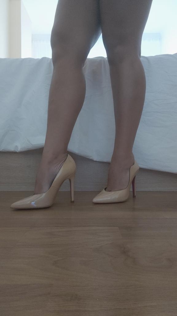 642849435: Chica busca chico en Lugo