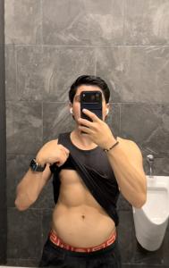 692543750: Chico busca chica en Barcelona