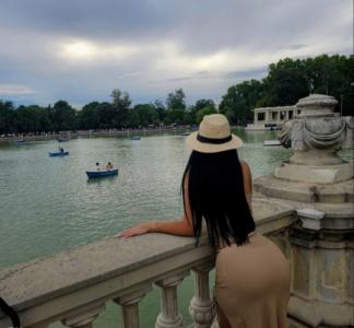 Chica busca chico en Granada: 