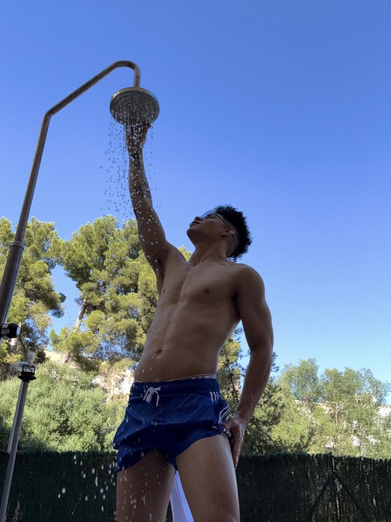 627493145: Chico busca chica en Madrid