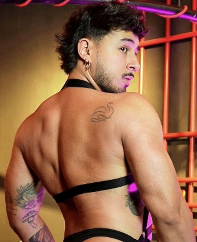 672044911: Chico busca chica en Navarra