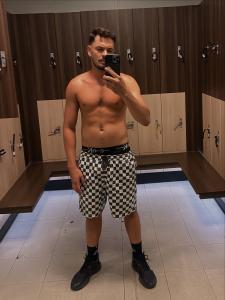 681971052: Chico busca chica en Alicante