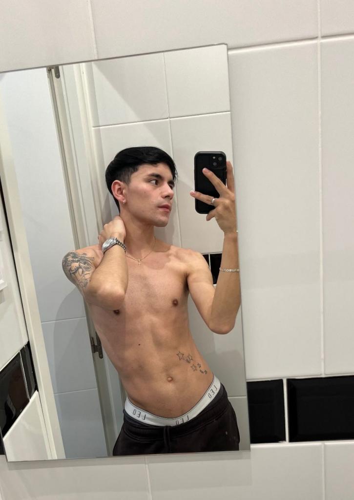 617751173: Chico busca chica en Barcelona