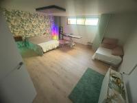 644808425:  en Barcelona