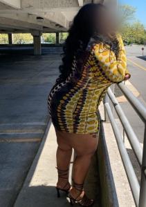 603670060: Chica busca chico en Sevilla