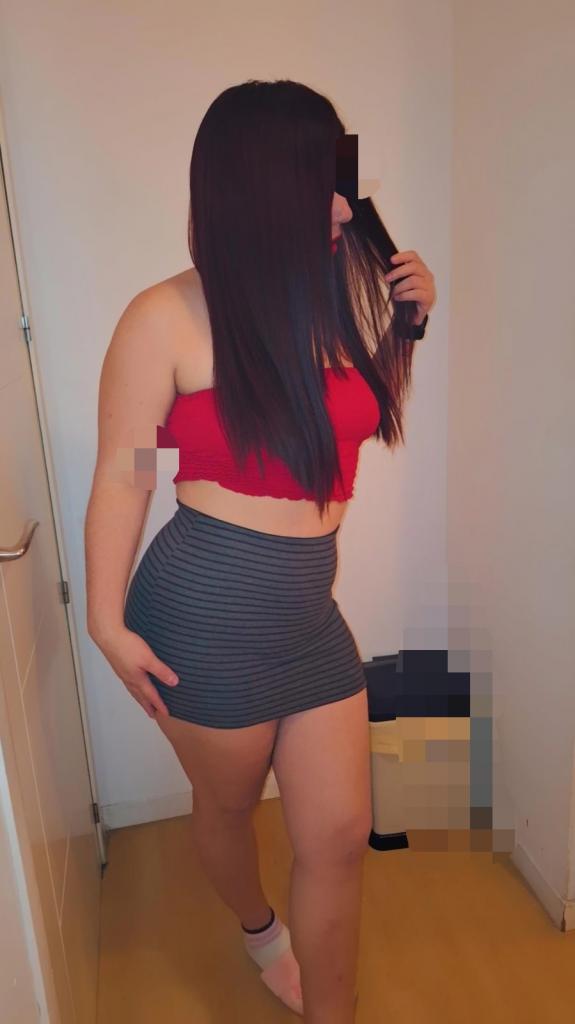 674009385: Chica busca chico en Madrid