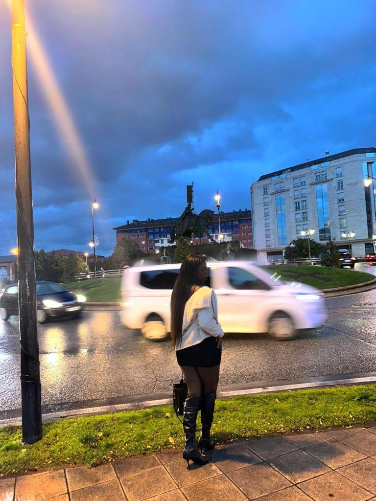 687304703: Transexual en La Rioja