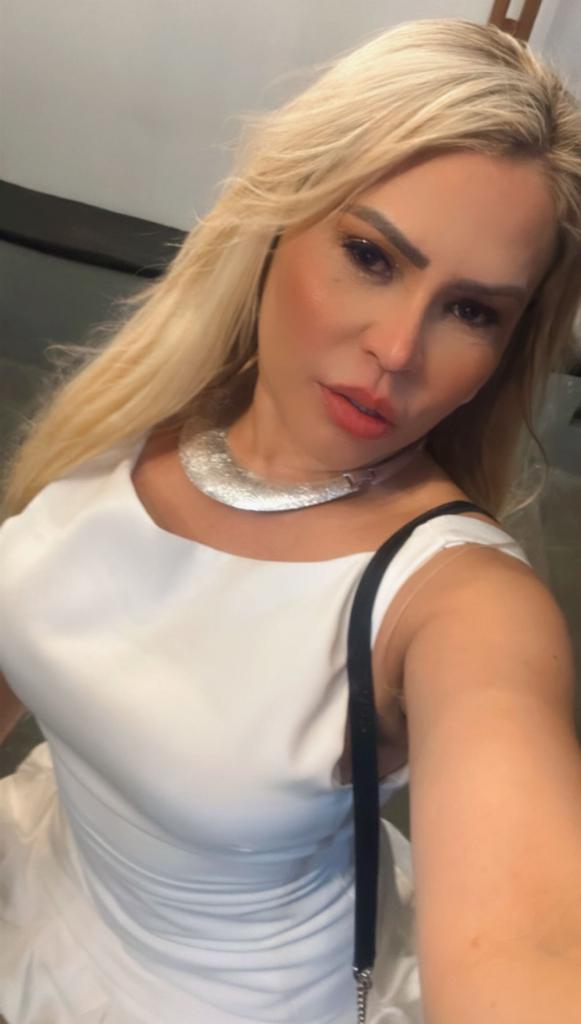 Chica busca chico en Sevilla: 