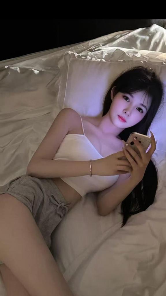 634307831: Chica busca chico en Madrid