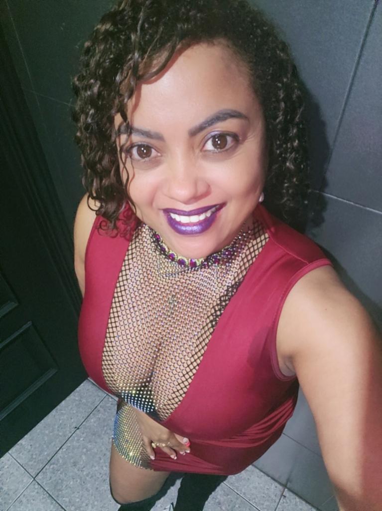 Chica busca chico en Zaragoza: Chica busca chico