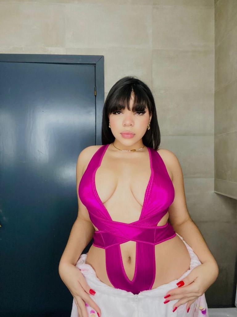 611358838: Chica busca chico en Gerona