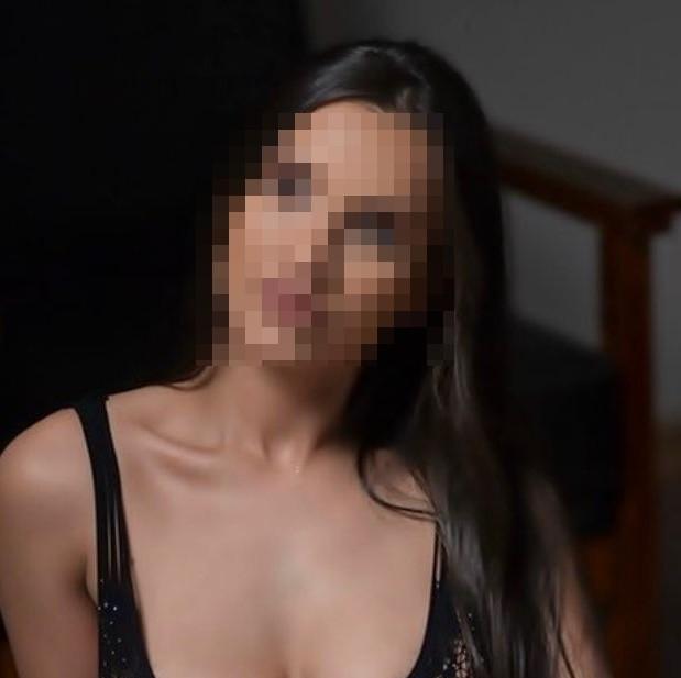 604101996: Chica busca chico en Navarra