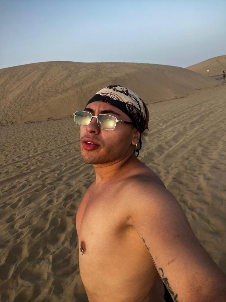 612209066: Chica busca chico en Sevilla