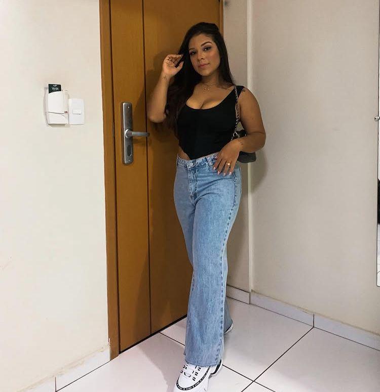 Chica busca chico en Tenerife: 