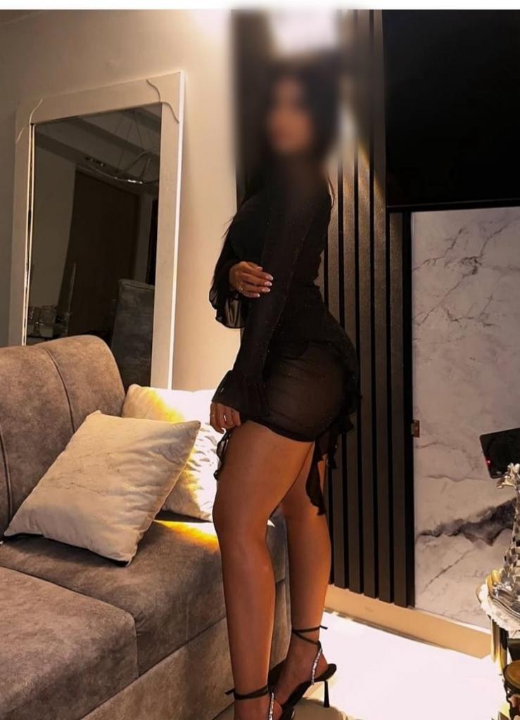 600757062: Chica busca chico en Madrid