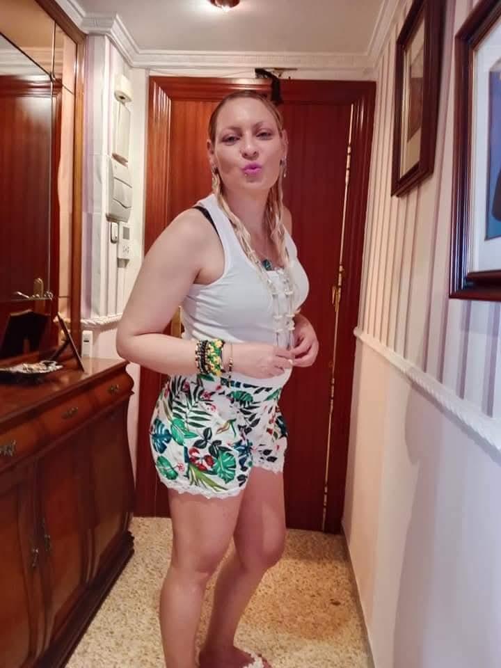 643087668: Chica busca chico en Zaragoza