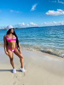 642064882: Chica busca chico en Madrid