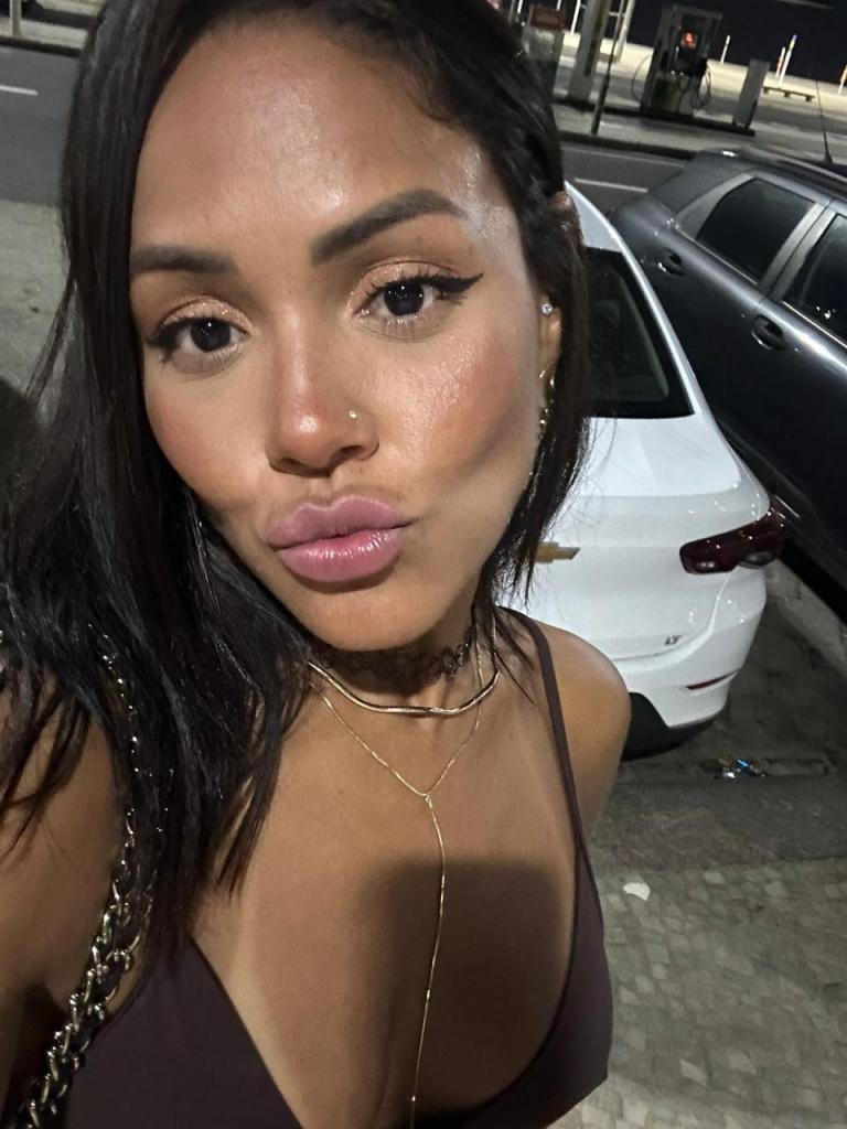 614882284: Chica busca chico en Mallorca