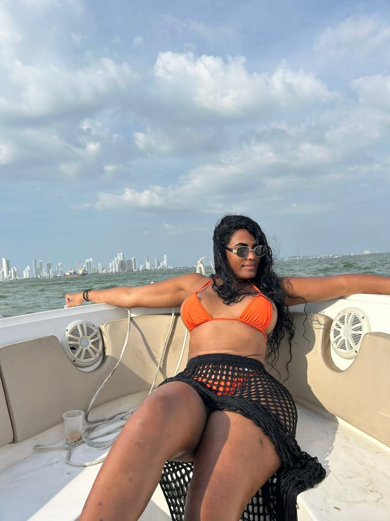 Chica busca chico en Murcia: Chica busca chico