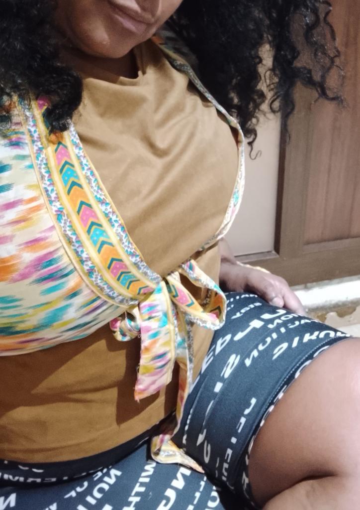 613446944: Chica busca chico en Gerona