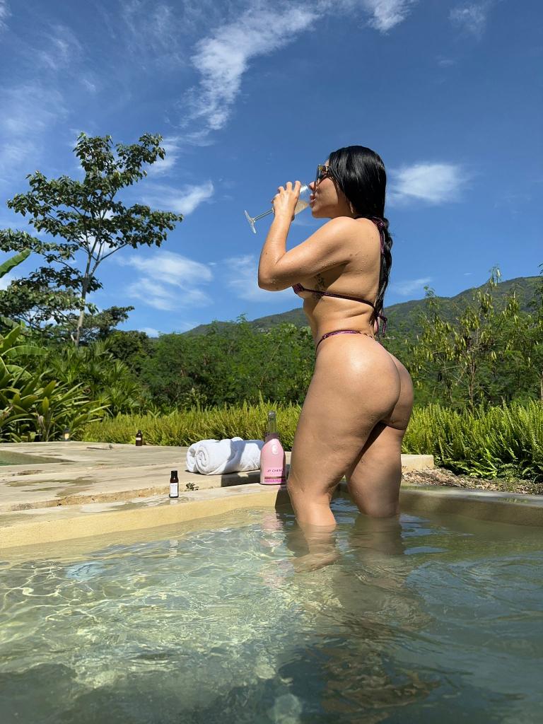 631225726: Chica busca chico en Barcelona