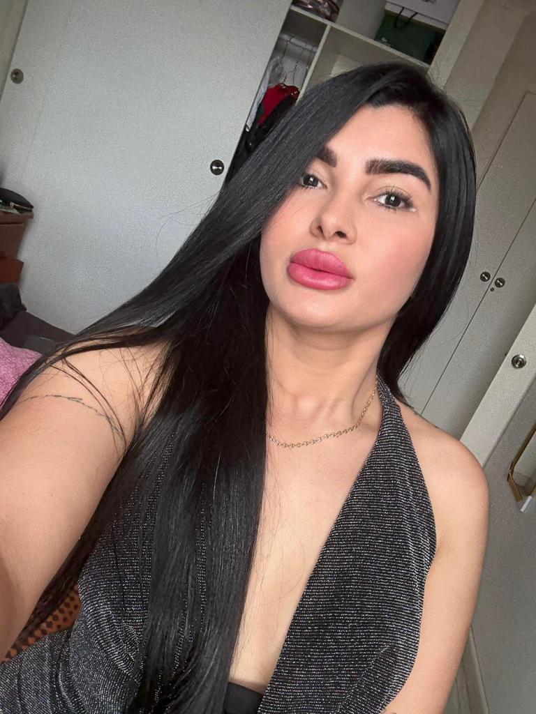 673308224: Chica busca chico en Huesca