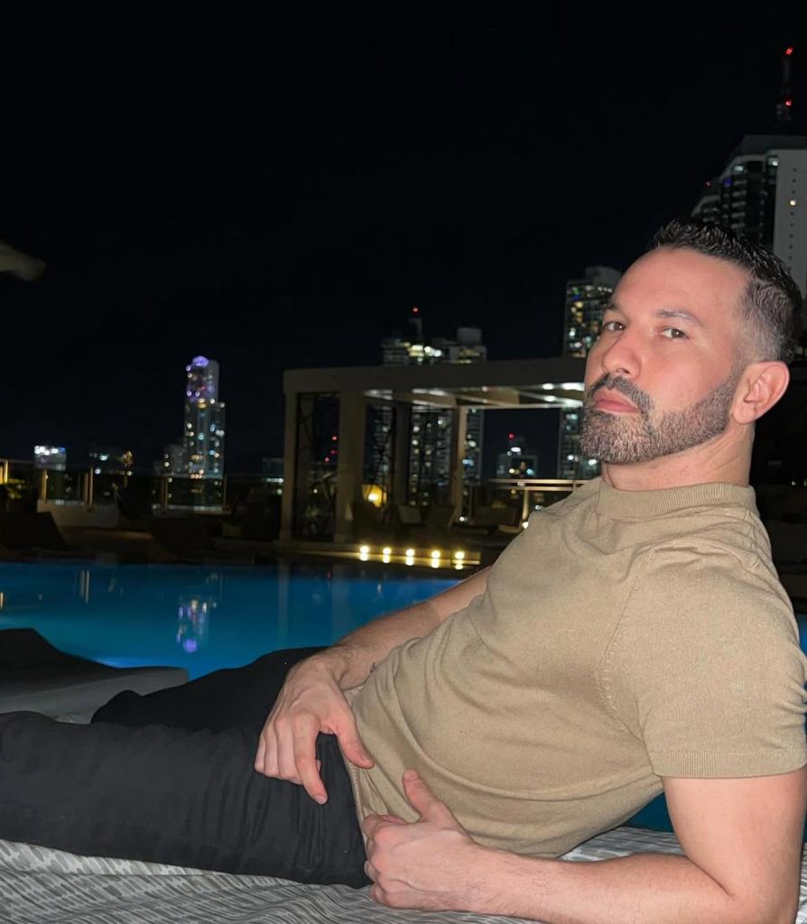 Chico busca chica en Alicante: 