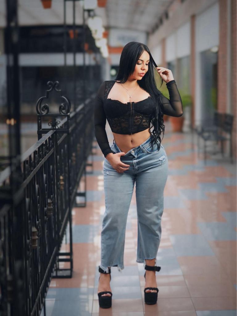 Chica busca chico en Sevilla: 