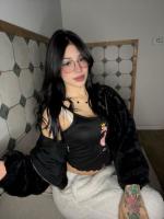 663582673: Chica busca chico en Murcia