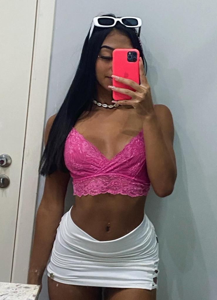 672599361: Chica busca chico en Alicante