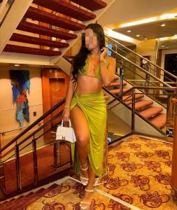 647558468: Chica busca chico en Alicante