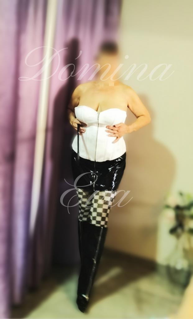 Chica busca chico en Sevilla: 