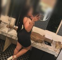 647781560: Chica busca chico en Barcelona