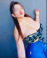 613780846: Chica busca chico en Sevilla