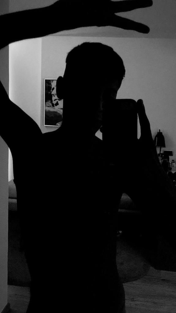 Chica busca chico en Ibiza: 