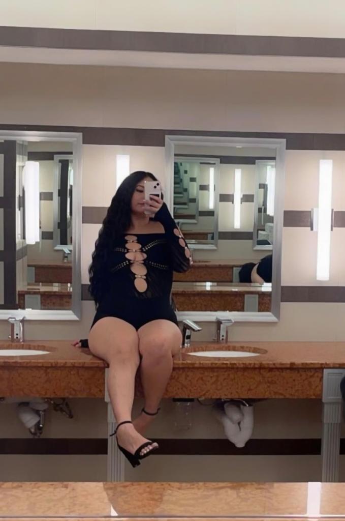 Chica busca chico en La Coruña: Chica busca chico