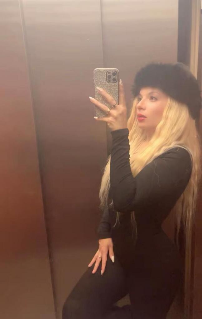 Chica busca chico en Granada: 