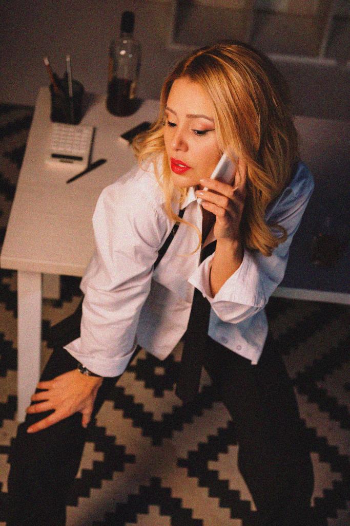 Chica busca chico en Alicante: Chica busca chico