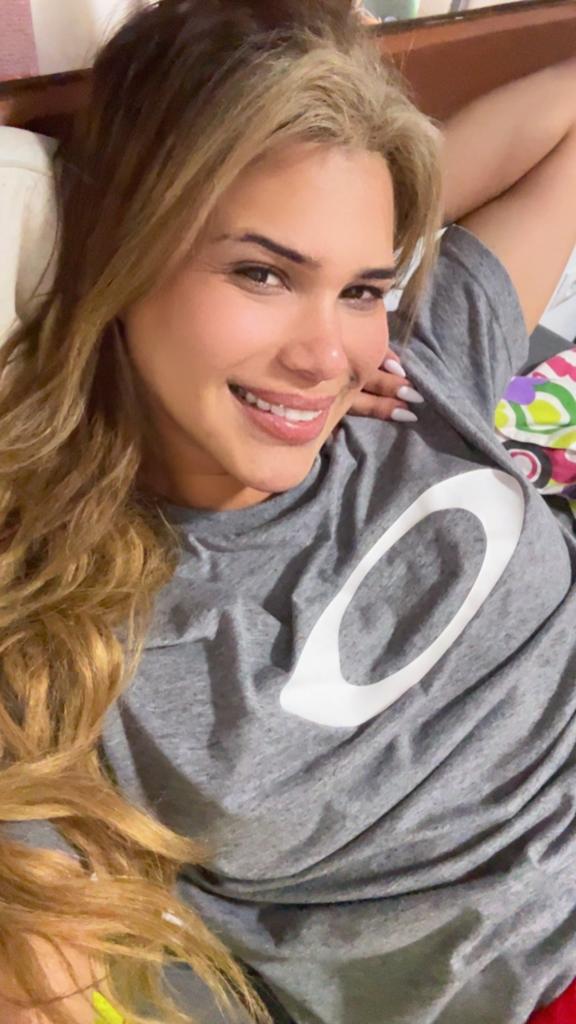 647477303: Transexual en Zaragoza